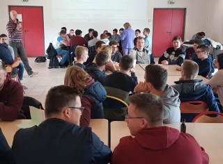 Les lycéens de Fontaines se préparent au départ et aux devoirs d'être des citoyens européens