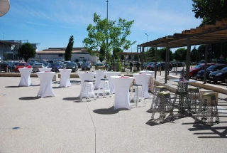 La Maison des vins de la Côte Chalonnaise créée une terrasse pour se diversifier