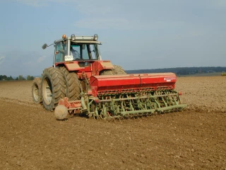Trouver la bonne parade aux aléas climatiques pour ses semis d’automne
