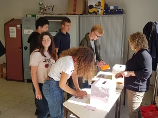 Au lycée forestier du Velet, les élèves appelés aux urnes citoyennes