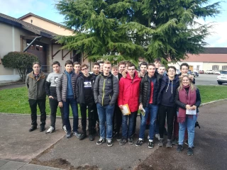 Les jeunes du CFA de Beaune découvrent les caves coopératives