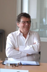 Interview de Jean Viard, sociologue, spécialiste du monde agricole : « Il faut créer des espaces de négociation au niveau des communes »