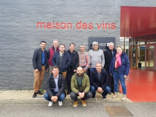 Création de la Confédération des Vignerons coopérateurs Bourgogne-Jura-Vaucluse