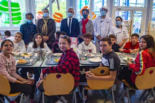 2.000 volailles de Bresse pour les cantines !