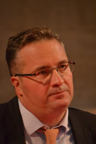 Un grand homme de la Bourgogne, Louis-Fabrice Latour, nous a quittés