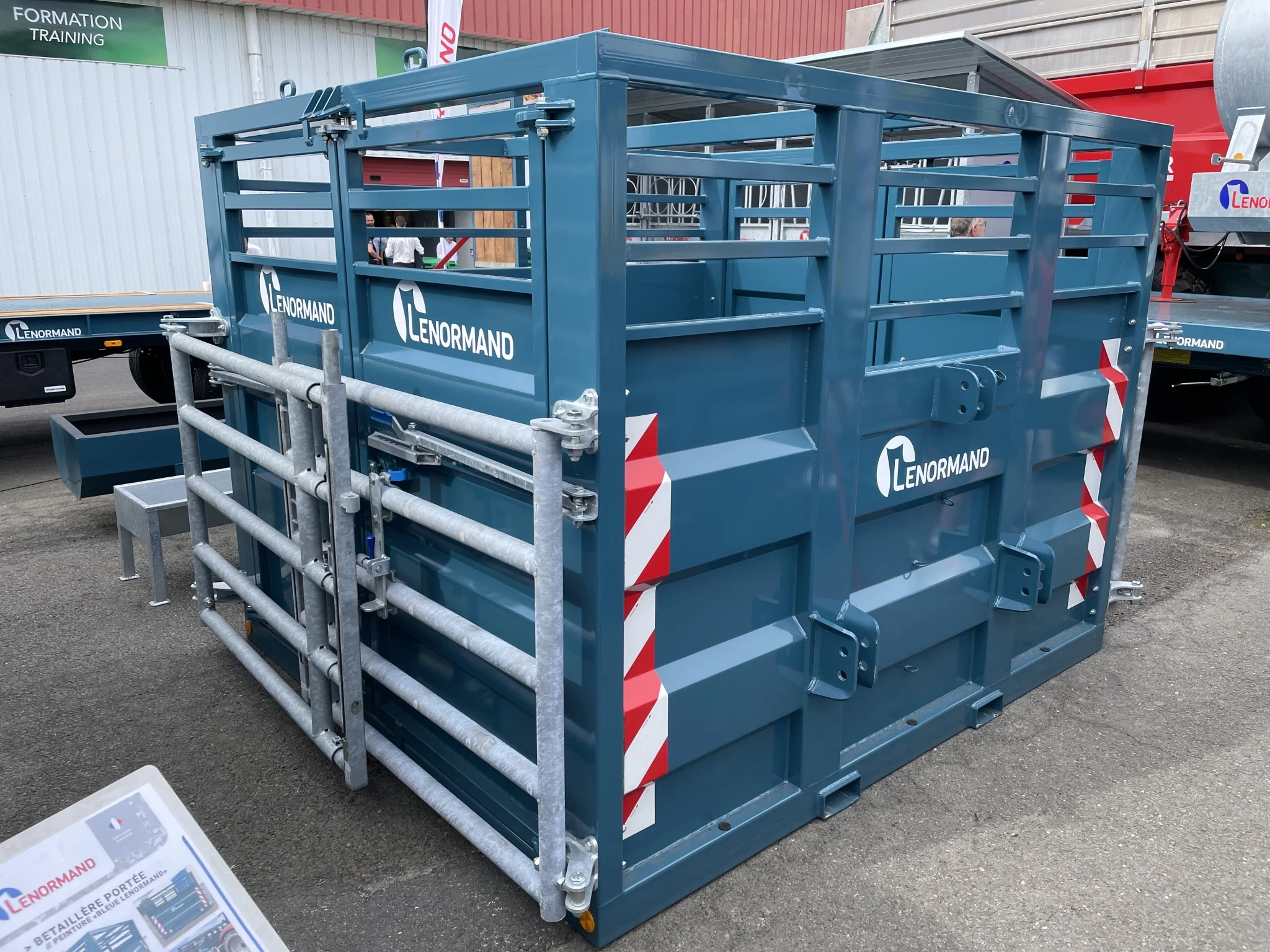 Lenormand : une bétaillère portée