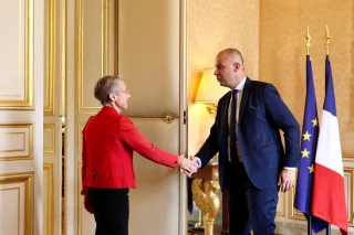 Un « dialogue constructif » avec Élisabeth Borne
