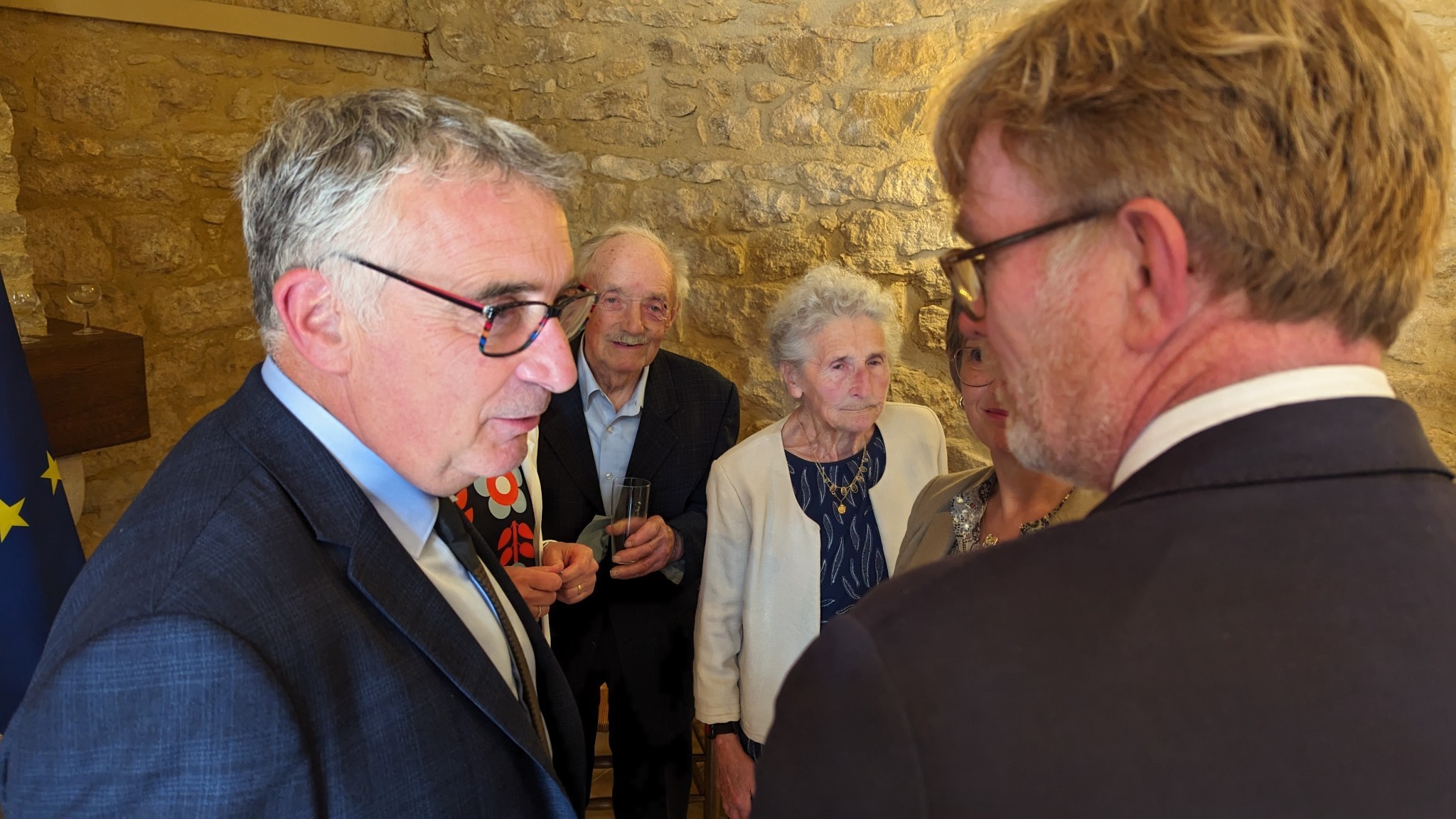Pierre Botheron élevé au rang de chevalier par le Ministre