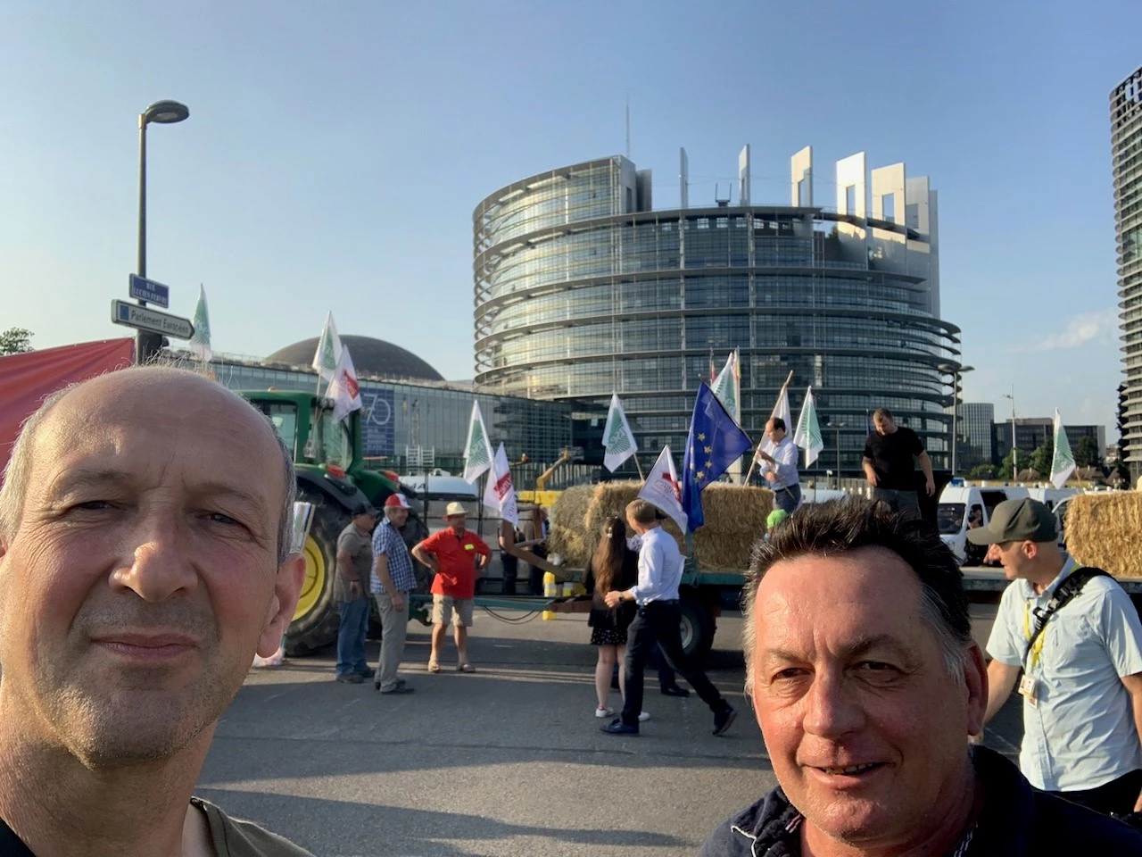 Pressions aux abords du Parlement européen