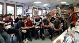 Laurence Gaud à la rencontre des élèves de première du lycée de la nature et de la forêt de Velet