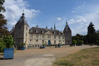 Sully, le château à multiples cartes