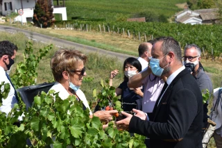 Marie-Guite Dufay à la découverte du lycée... ou plutôt d'AgroBioCampus Davayé