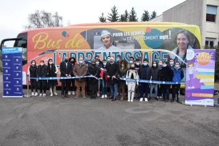 Le Bus de l’Apprentissage part à la rencontre des collégiens de Saône-et-Loire !