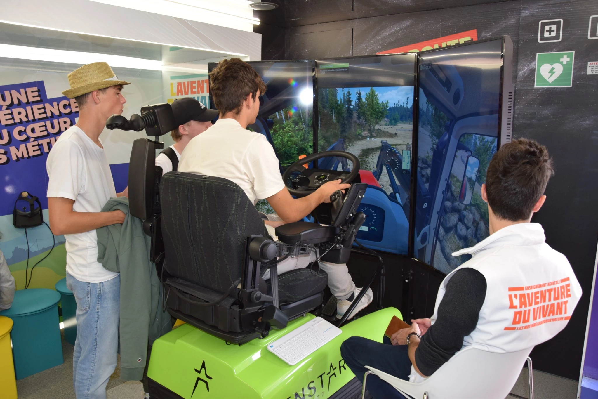 Affluence sur le camion de L’Aventure du Vivant