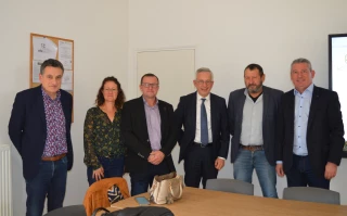 De g. à d., Patrick Desroches, Céline Poulin, Marc Sangoy, Yves Séguy, Bernard Lacour et Jérôme Chevalier.
