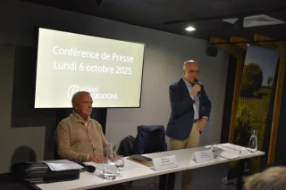 Conférence post-vendanges à Beaune : co-présidence au Comité Bourgogne, millésime 2025 chahuté, marchés en tension et nouvelles offensives de communication. Cap sur 2026 avec les Grands Jours.