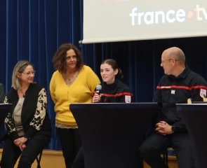 Héléna, l’héroïne du documentaire 'Nos pompiers"