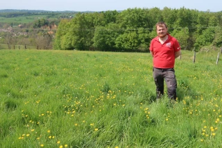 Etienne Perret, le remplacement dans la peau