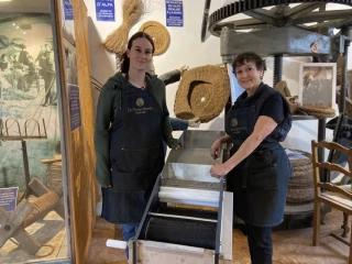 À la Scourtinerie, un savoir-faire unique du fruit à la décoration