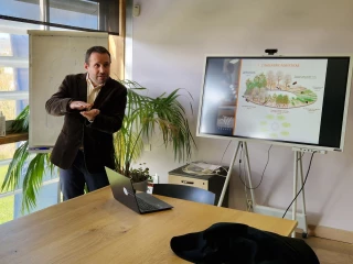 Tonnellerie de Mercurey en Bourgogne : du chêne au vin, immersion