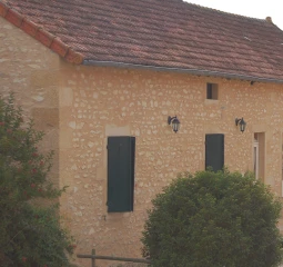 Rénover un bâtiment pour un logement saisonnier, c’est possible sous conditions