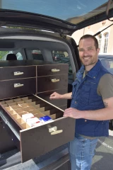 Portrait d’un jeune vétérinaire atypique