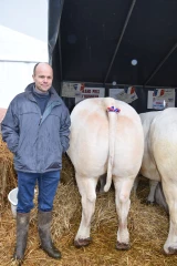 Ambiance pluvieuse au concours de Romenay