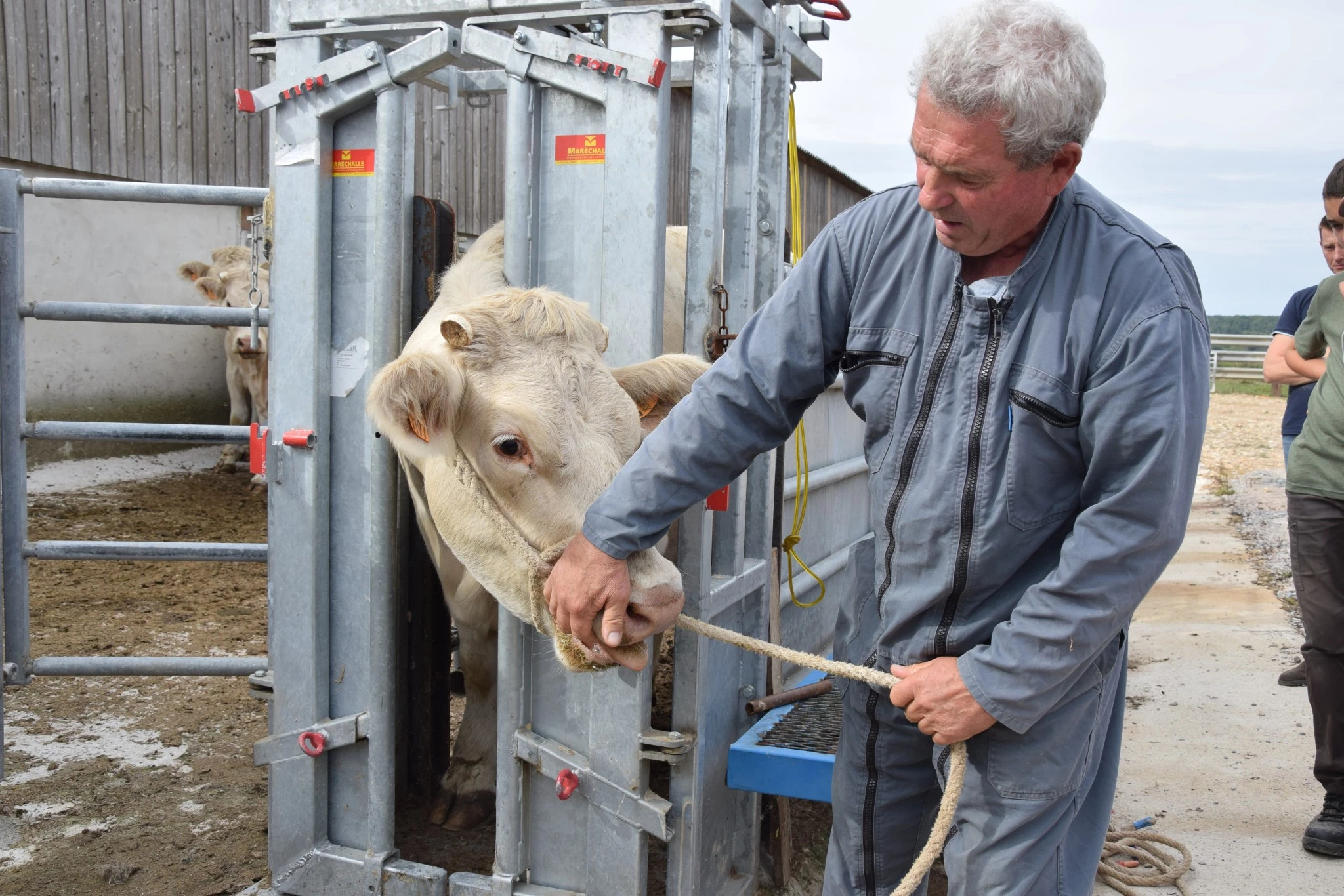« Une contention pour maintenir le calme le plus longtemps possible »