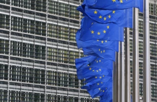 La Commission européenne ouvre les frontières et Paris est placée dans une obligation de cohérénce ou...