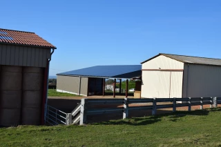 A Sainte-Foy, Cédric Ducarouge a pu agrandir son parc de bâtiment grâce au photovoltaïque