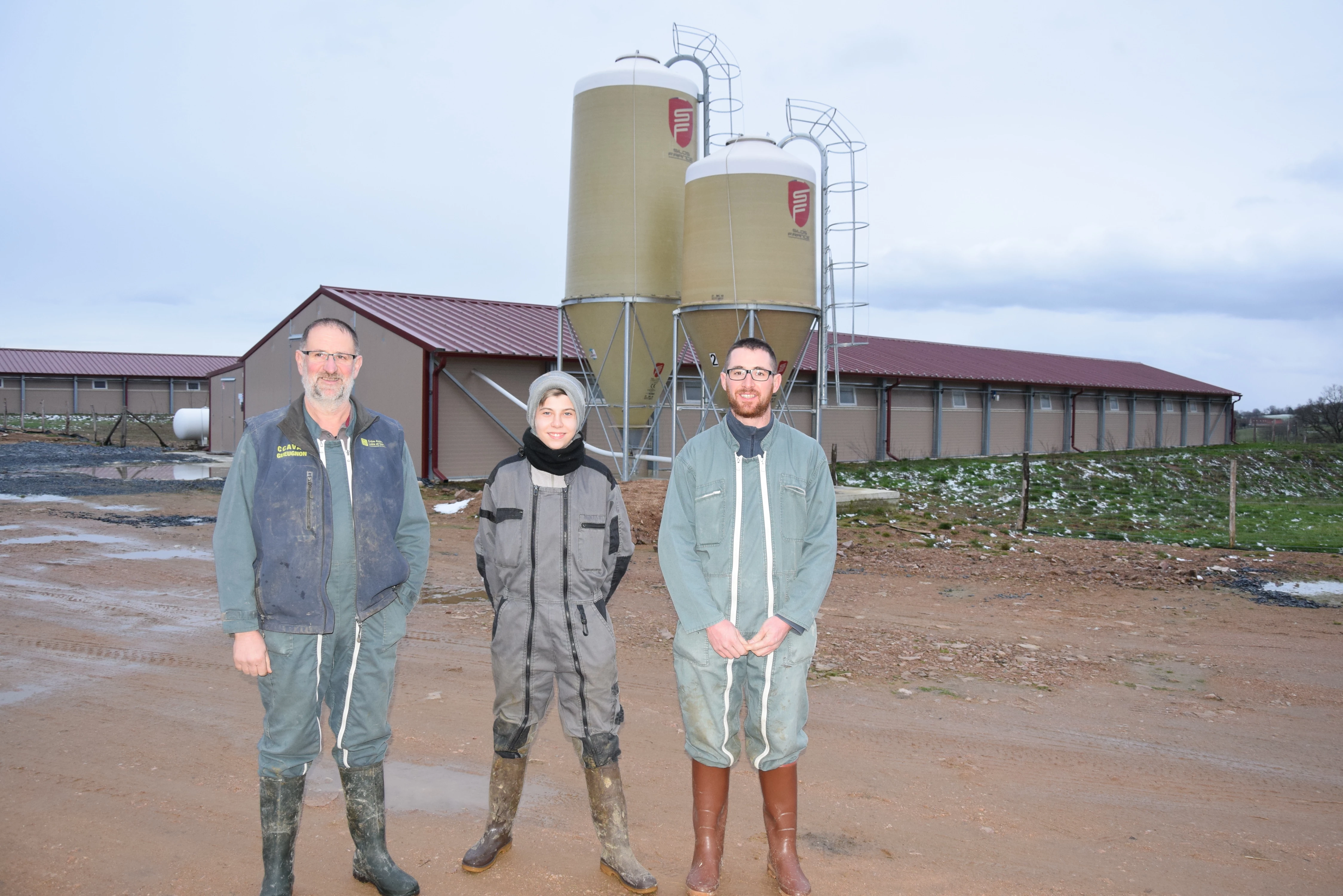 A Neuvy-Grandchamp, le Gaec des Geoffroys produit des volailles label et des bovins charolais