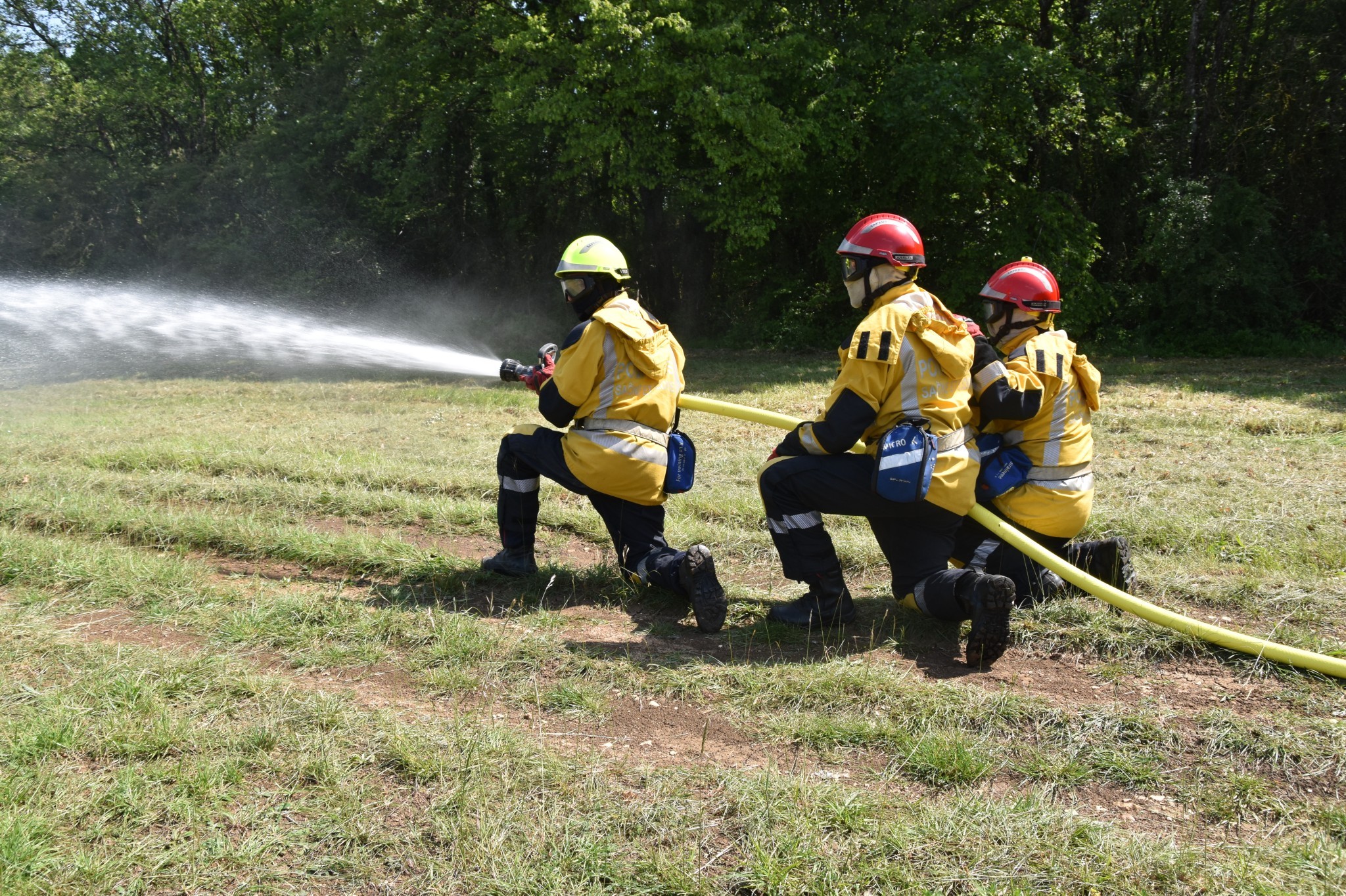 Démonstration d'intervention sur le plateau de Sennecé-lès-Mâcon.