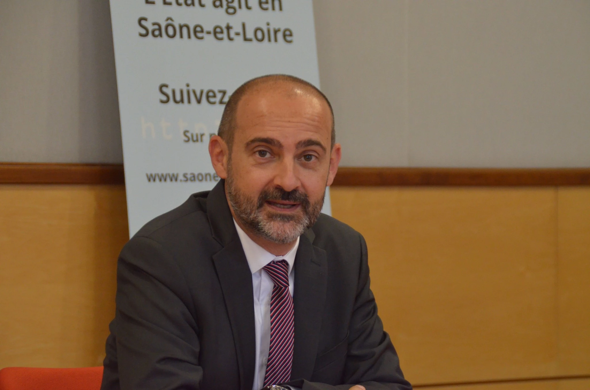 Julien Charles, nouveau préfet