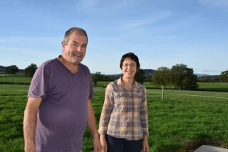 A Thil-sur-Arroux, Anne-Marie et Jean-Louis Segaud sont agriculteurs et famille d’accueil