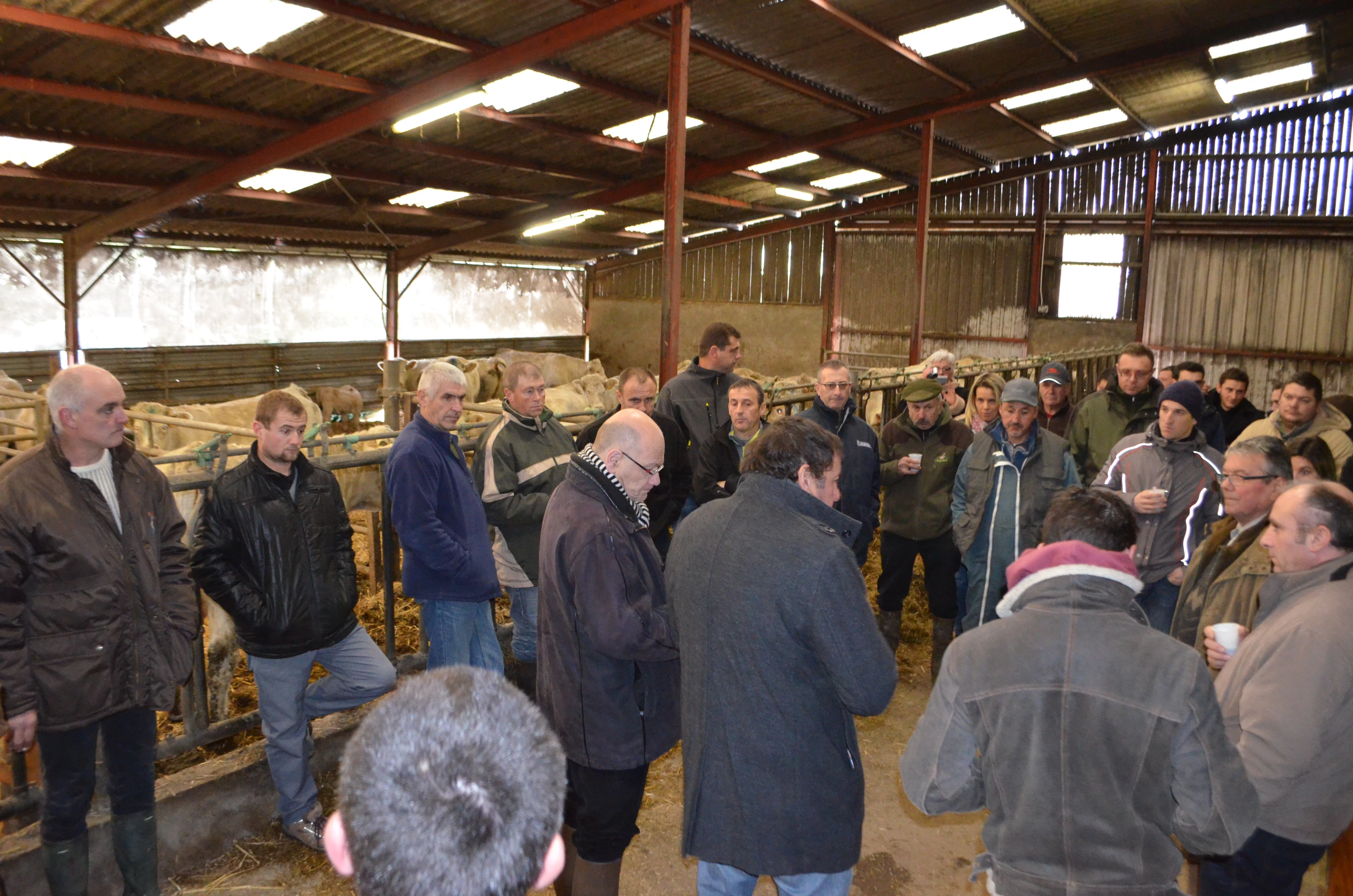 L’urgence de l’installation rappelé au Préfet lors de sa visite d'une ferme d'élevage à Toulon-sur-Arroux