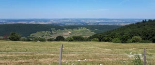 Vue du point culminant de Blanot, sur toute la "vraie" plaine !