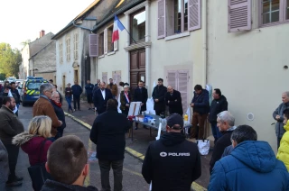 Mobilisation contre les prédateurs : le loup n'est pas compatible avec l'élevage de Saône-et-Loire
