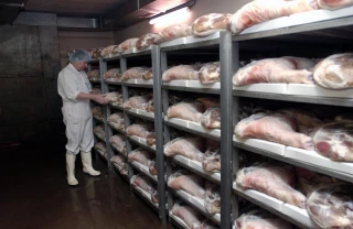 Porc : Les charcutiers alertent les éleveurs sur leur situation